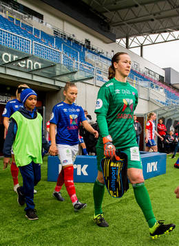 Goalkeeper Tinja Korpela of Vålerenga