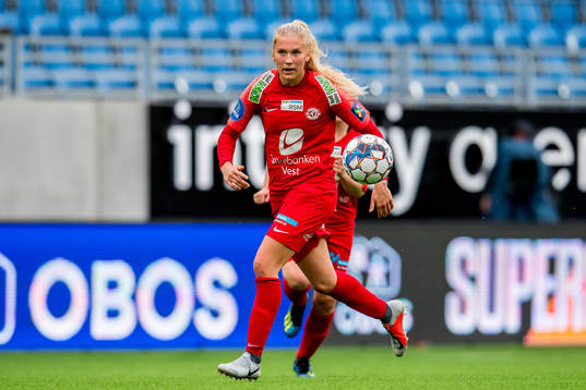 Emilie Nautnes of Arna-Bjørnar