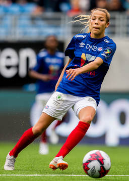 Celin Bizet Ildhusøy of Vålerenga