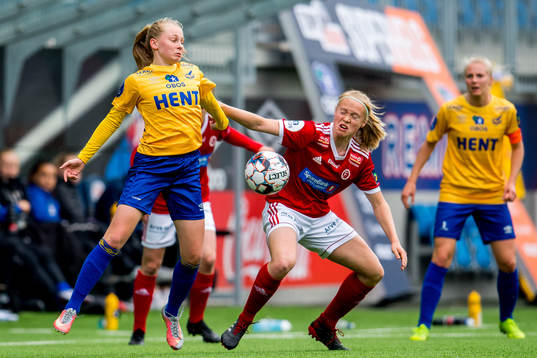 Emilie Marie Joramo of Trondheims-Ørn and Julie Blakstad