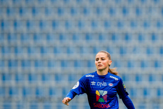 Jenna Dear of Vålerenga