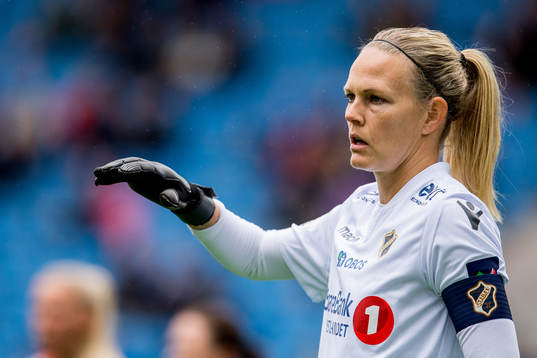 Goalkeeper Ingrid Hjelmseth of Stabæk
