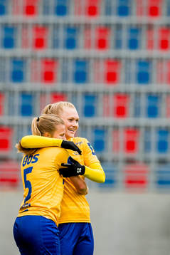 Marit Clausen of Trondheims-Ørn celebrates with her