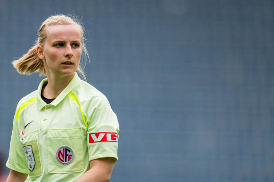 Malin Frantzen Øiseth, referee