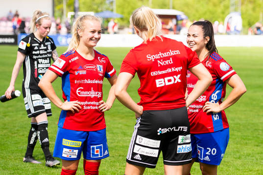 Vittsjös Tove Almqvist och Michelle De Jongh med Piteås