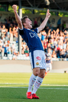 Johan Hove of Strømsgodset celebrates