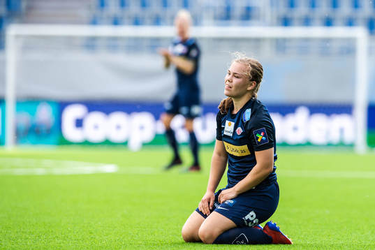 Olaug Tvedten of Avaldsnes looks dejected