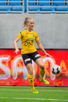 Anja Sønstevold of LSK kvinner