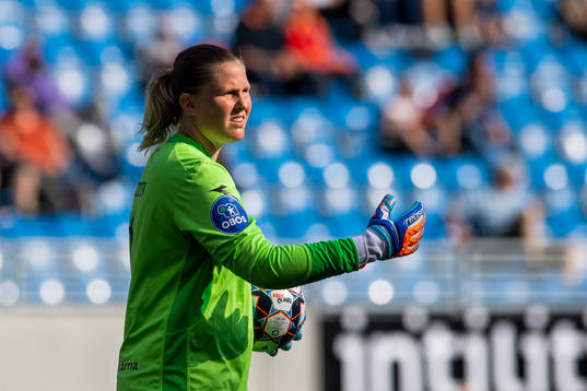 Goalkeeper Kirvil Sundsfjord of Røa