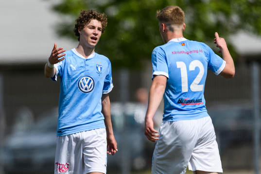 Malmö FFs Isak Bjerkebo jublar