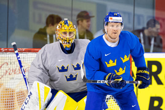 Goaltender Jacob Markström and Patric Hörnqvist of Sweden