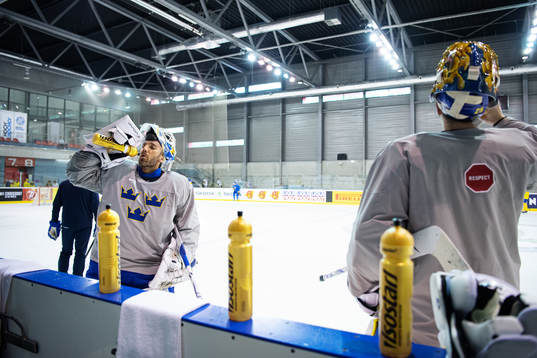 Goaltenders Henrik Lundqvist and Jacob Markström of Sweden