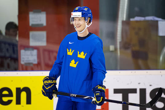 Elias Pettersson of Sweden at a practice session