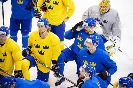 Adrian Kempe, Gabriel Landeskog and John Klingberg of
