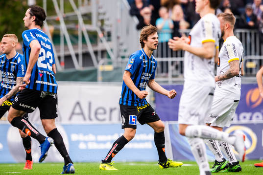 Sirius Sam Lundholm jublar