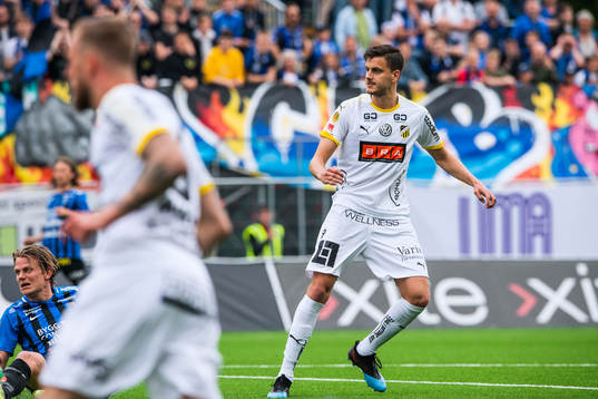 Häckens Alexander Jeremejeff gör 0-1