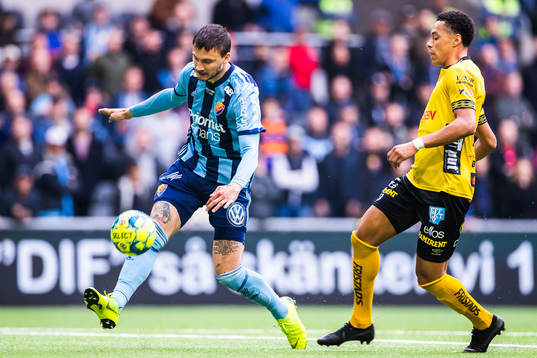 Djurgårdens Erik Berg och Elfsborgs Kevin Kabran
