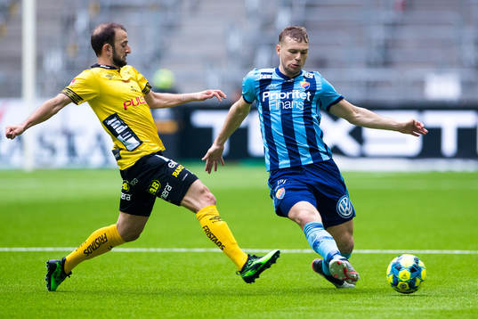 Elfsborgs Robert Gojani och Djurgårdens Jesper Karlström