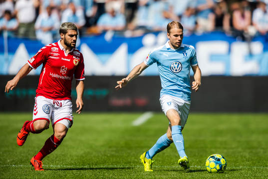 Kalmars Moestafa El Kabir och Malmö FFs Oscar Lewicki