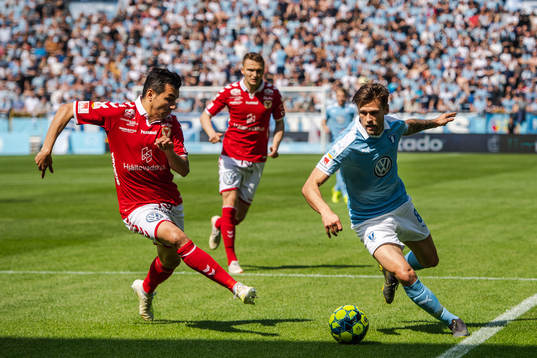 Kalmars Emin Nouri och Malmö FFs Arnór Traustason