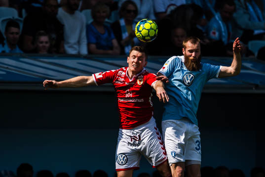 Kalmars Victor Agardius och Malmö FFs Jo Inge Berget