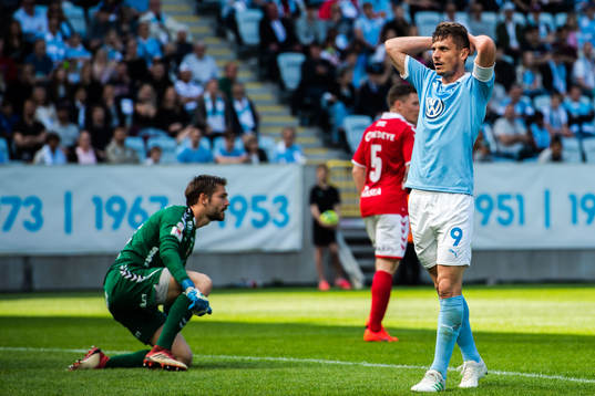 Malmö FFs Markus Rosenberg deppar