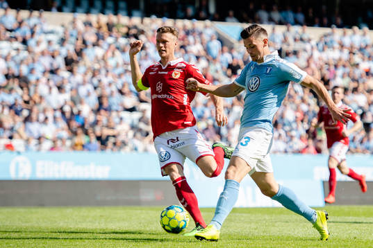 Kalmars Viktor Elm och Malmö FFs Marcus Antonsson
