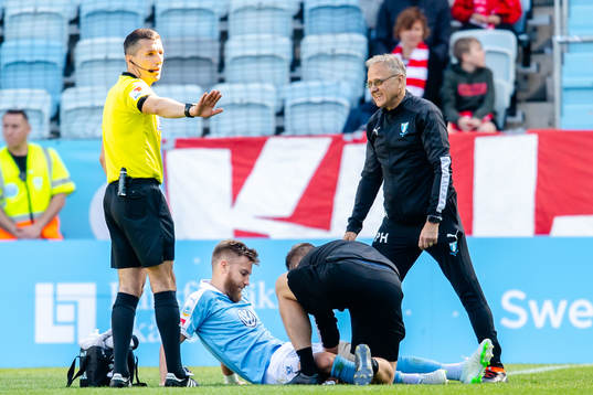 Malmö FFs Rasmus Bengtsson får vård