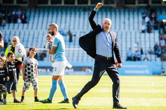 Malmö FFs tränare Uwe Rösler jublar