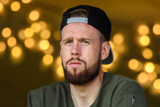 Pontus Jansson på läktaren