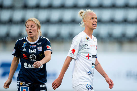 Linköpings Mimmi Larsson och Rosengårds Caroline Seger