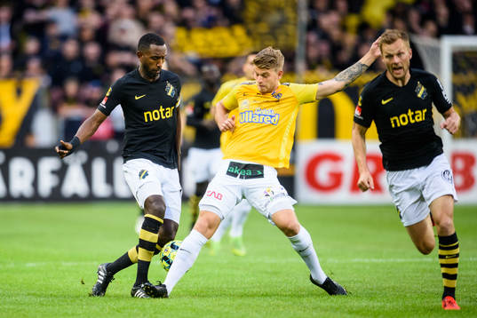 s Henok Goitom och Falkenbergs Marcus Klingenberg Mathisen