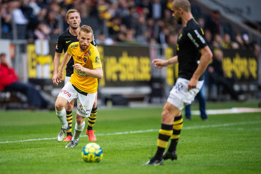 s Sebastian Larsson