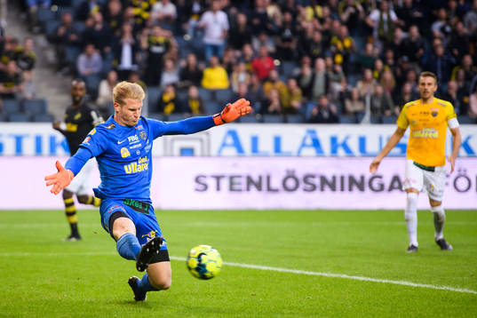 Falkenbergs målvakt Hampus Nilsson
