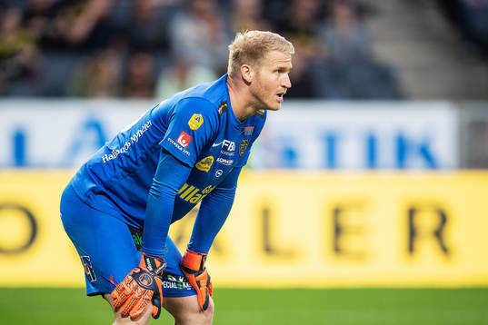 Falkenbergs målvakt Hampus Nilsson deppar