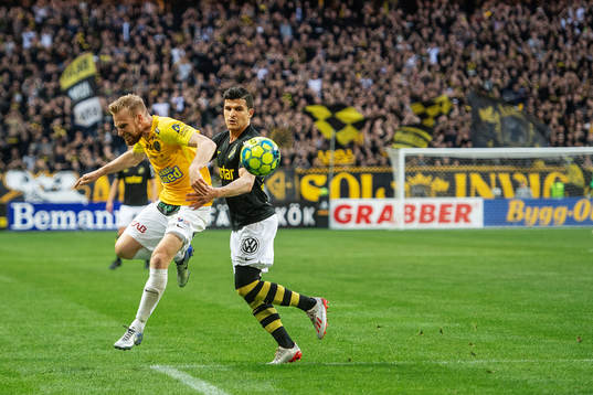 s Tarik Elyounoussi