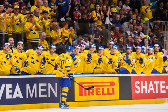 Elias Pettersson of Sweden celebrates