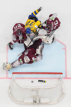 Patric Hörnqvist of Sweden score the 4-3 goal in action