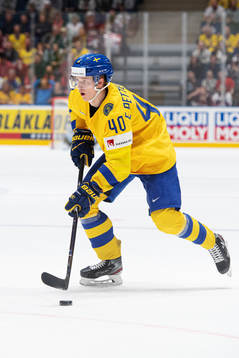 Elias Pettersson of Sweden