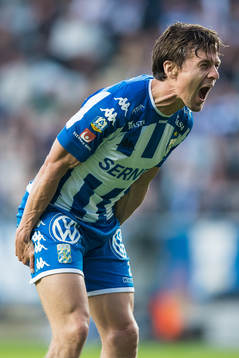 IFK Göteborgs Lasse Vibe reagerar på ett missat avslut
