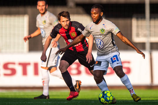 Jönköpings Enock Kwakwa och Brommapojkarnas Isac Lidberg