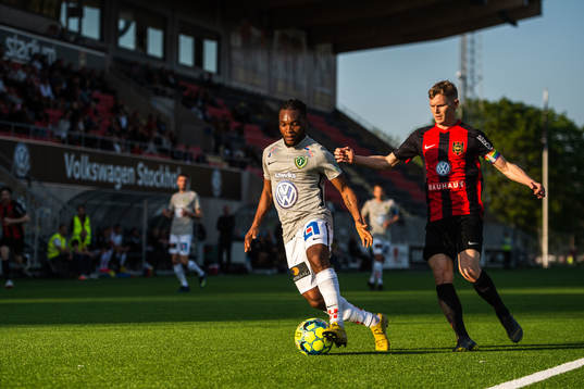 Jönköpings Enock Kwakwa och Brommapojkarnas Fritof