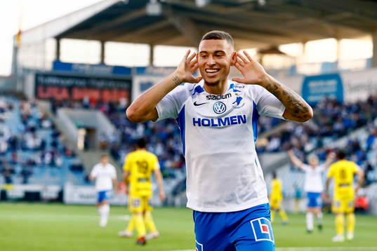IFK NorrköpingsJordan Larsson jublar