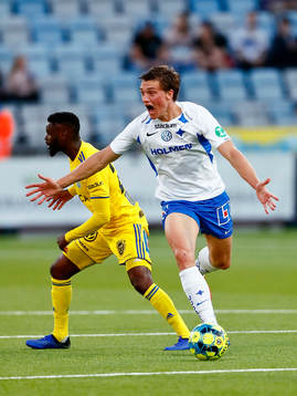 IFK Norrköpings Rasmus Lauritsen reagerar