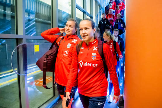 Kristine Minde and Guro Reiten of Norway