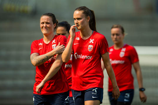 Isabell Lehn Herlovsen and Caroline Graham Hansen of Norway