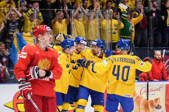Gabriel Landeskog, Marcus Pettersson, Erik Gustafsson and