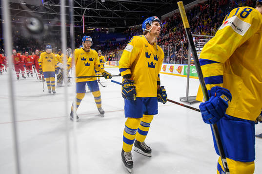 Alexander Wennberg and Adrian Kempe of Sweden looks dejected