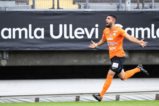 Västerås Sean Sabetkar jublar
