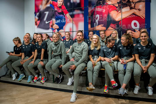 Maria Thorisdottir, Caroline Graham Hansen, goalkeeper